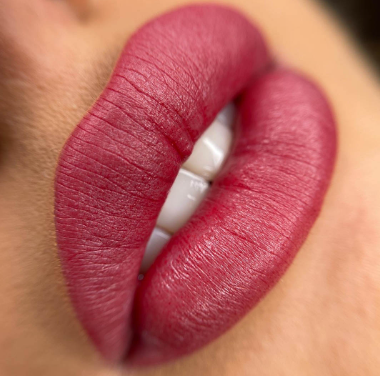 60-90 min. Permanent make-up for eyebrows or lips including consultation (save up to 60%)