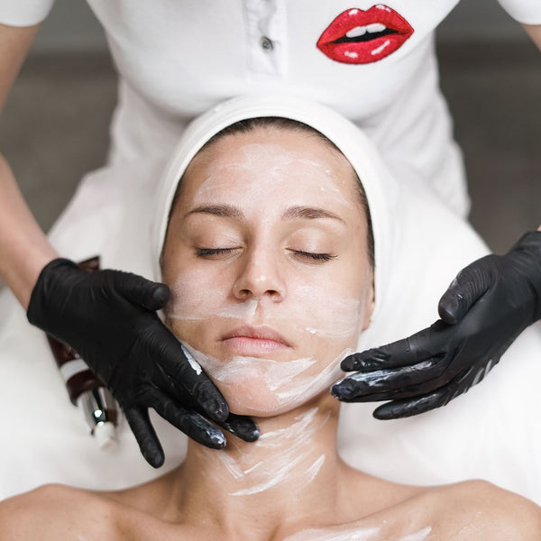 90 Min. Deluxe-Gesichtsbehandlung mit Peeling und Maske