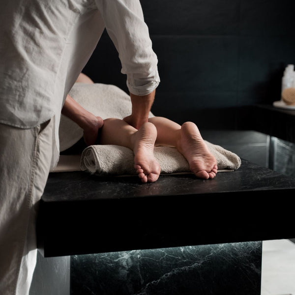 90 Min. Ganzkörper-Massage mit Wald- oder Buttersalz-Peeling inkl. Gesichtsmaske