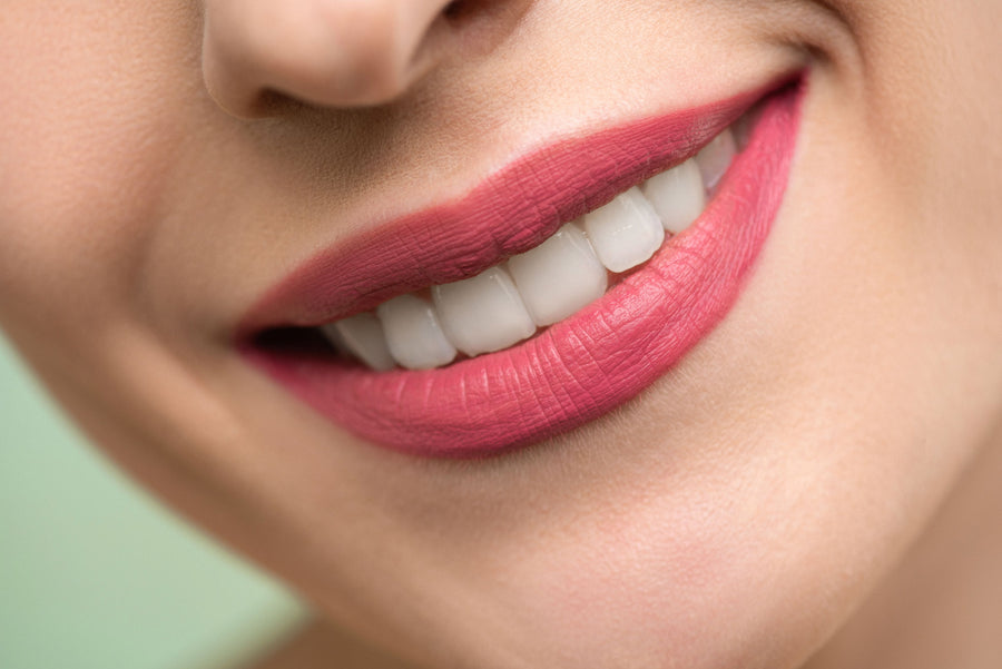 25-50 Min. kosmetisches Zahnbleaching