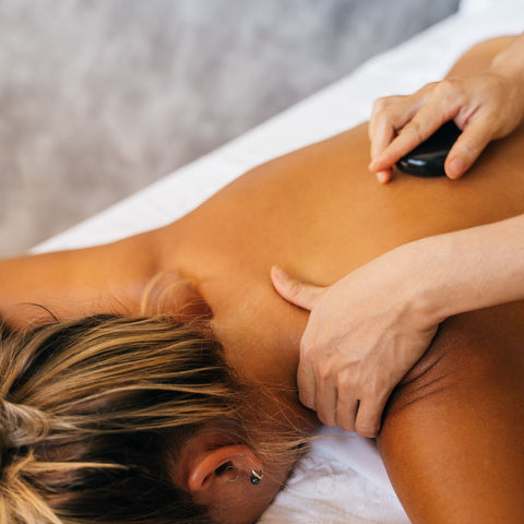 Hot-Stone- oder Ayurveda-Massage